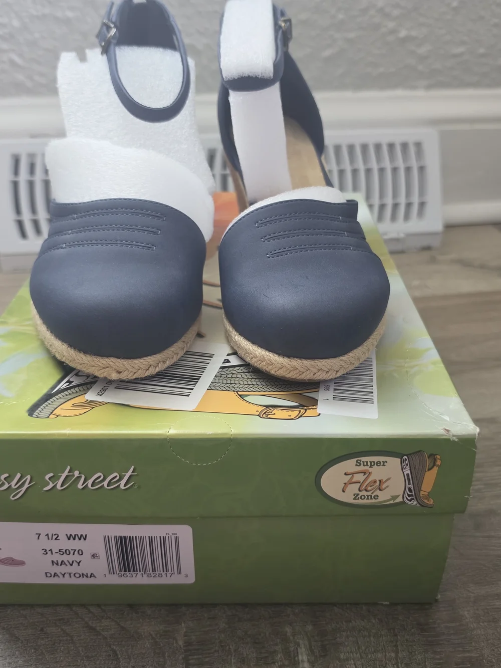 NEW Easy Street Daytona Espadrille Wedge Sandals Navy Blue 7.5 WW Wide